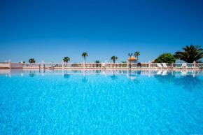 Superior Del Duque ocean view 2 bedroom apartment